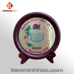 Bảng vinh danh T08
