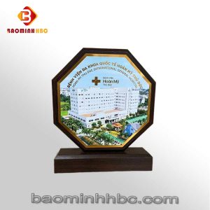 Bảng vinh danh T10