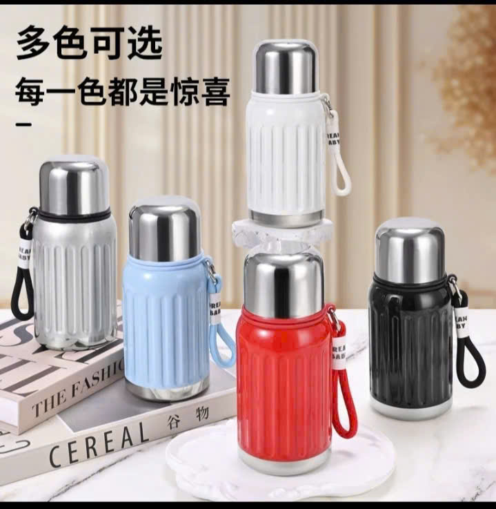 Bình Giữ Nhiệt Mini: Nhỏ Gọn Tiện Lợi, Giữ Trọn Vẹn Hương Vị 1 bình giữ nhiệt mini