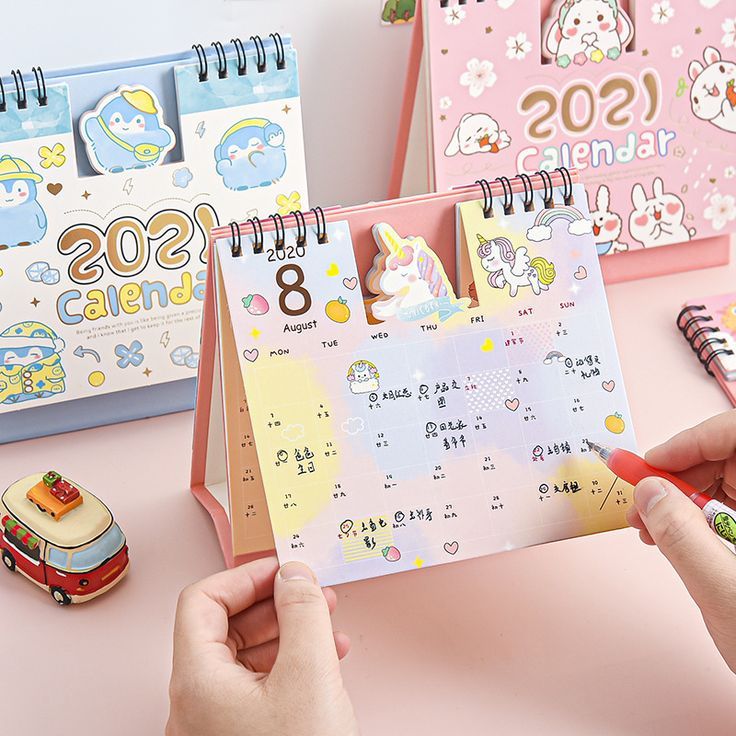 Lịch để bàn chữ A 2 lịch để bàn chữ a