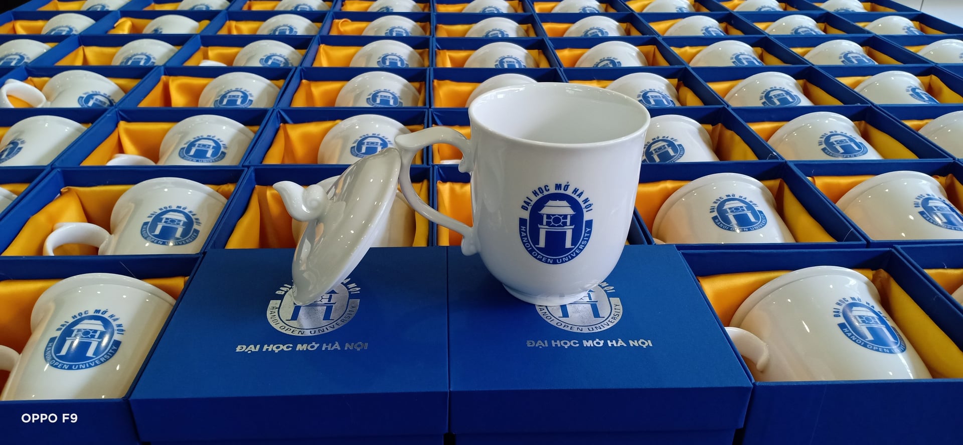 Ly Sứ Nắp Lửa 2 ly sứ nắp lửa