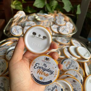 Huy Hiệu Cài Áo Theo Yêu Cầu