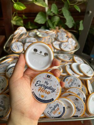 Huy Hiệu Cài Áo Theo Yêu Cầu 4 Huy Hiệu Cài Áo Theo Yêu Cầu