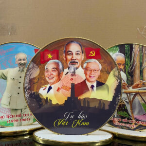 Đĩa Trưng Bày Hình Các Lãnh Tụ Việt Nam